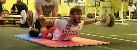 apti-aukhadov-lying-back-extensions-adam-maligov