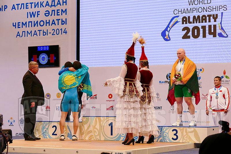 zhassulan-kydyrbaev-vladimir-sedov-podium-hug-almaty-2014