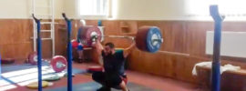 simon-martirosyan-210kg-hang-snatch